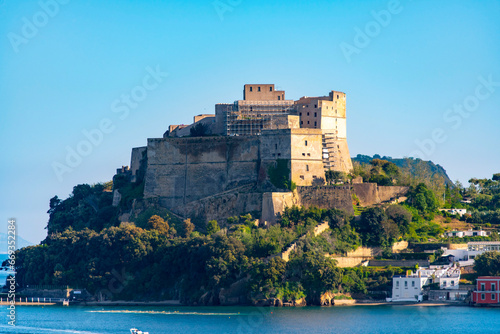 Schilderij op canvas Aragonese Castle of Baia - Italy