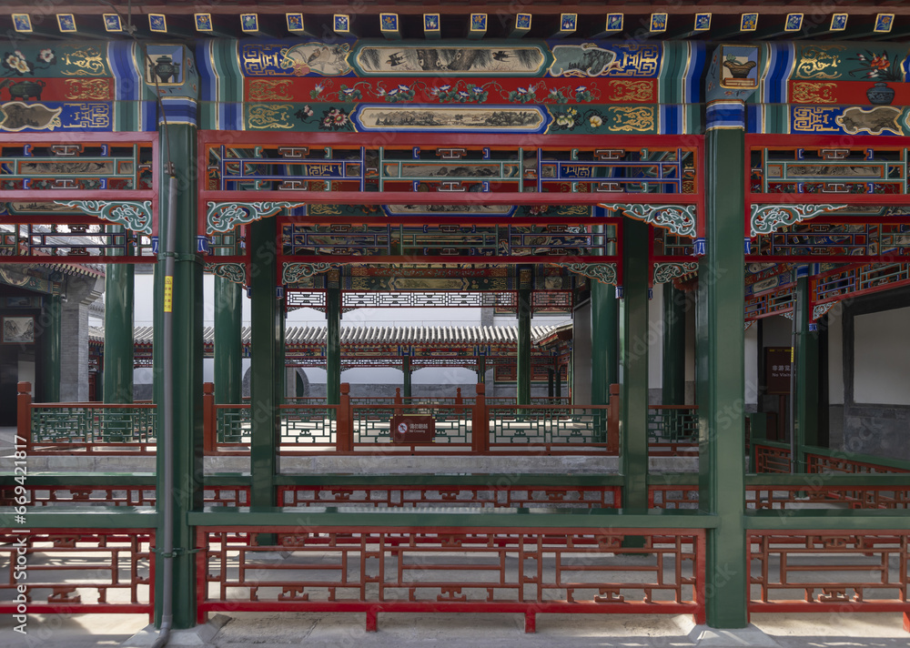 Beijing beihai park ripple hall - a house the dance - reading hands covered corridor to the east Beijing beihai park ripple hall - a house the dance - reading hands covered corridor to the east