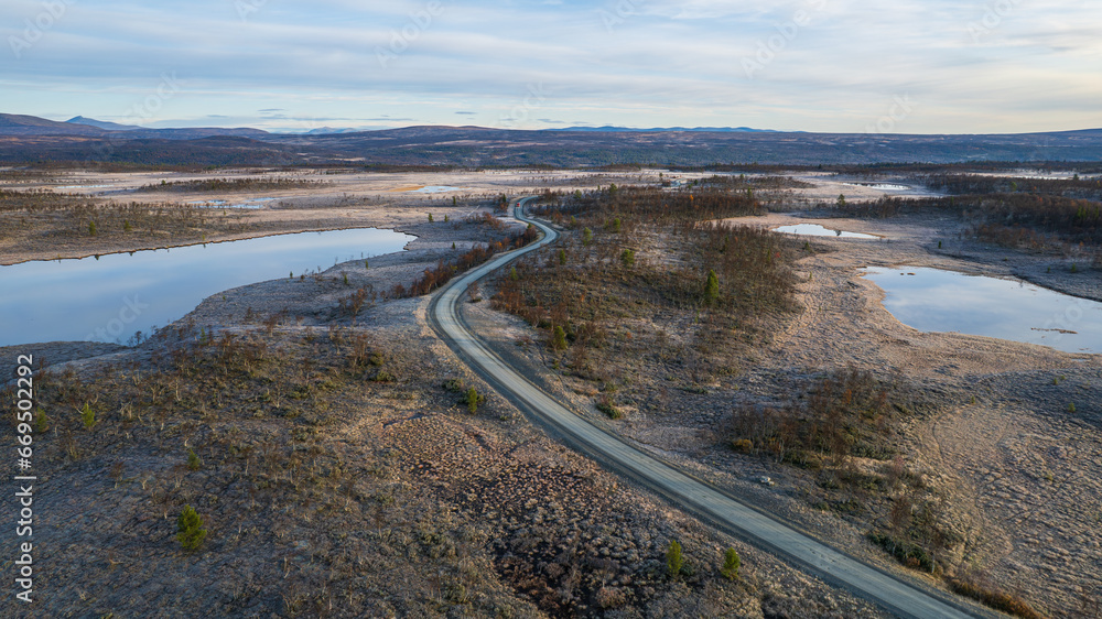 Herbst am Flatruetvägen im Jämtland, Schweden