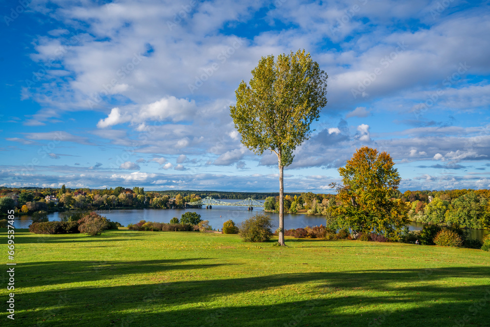 Obraz premium Glienicker Brücke Bridge view from Babelsberg Park in Germany