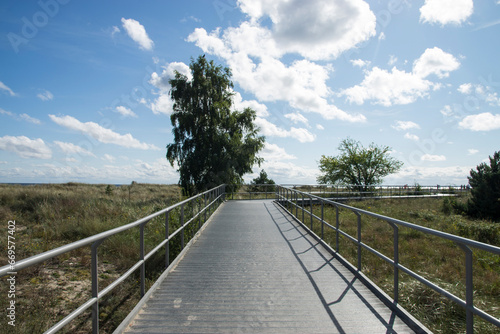 Ścieżka dla pieszych i rowerzystów po Helu © Sebastian