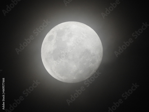 luna brillosa