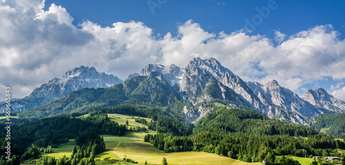 Leoganger Steinberge mit höchstem Gipfel Birnhorn im Salzburger Land, Österreich, im Sommer photo