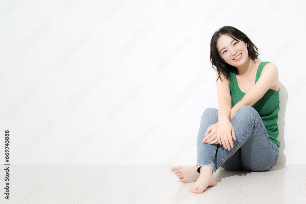 Fresh young bright sunny woman Spring/Summer image Copy space on left Fresh young bright sunny woman Spring/Summer image Copy space on left