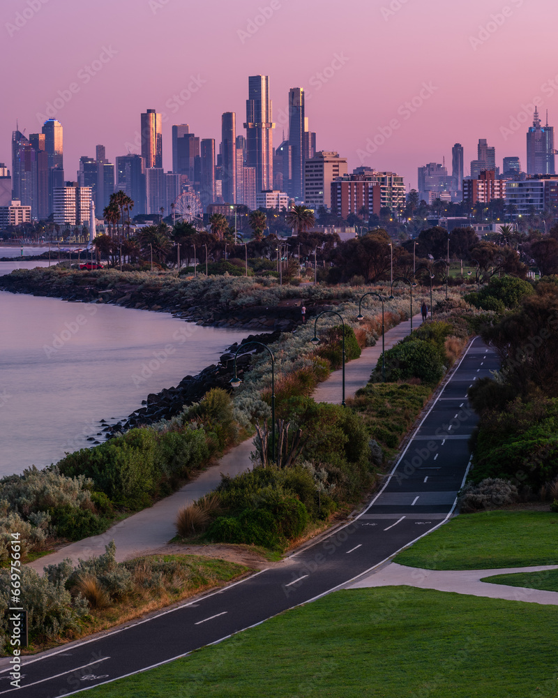 Fototapeta premium Melbourne City at Dawn.