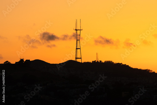 Canvas Print Sutro Tower in San Francisco Against Orange Sunset