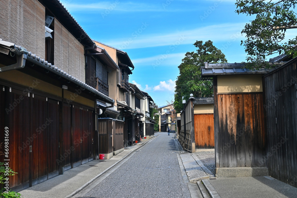 茶道の風情を今に伝える京都市の小川通