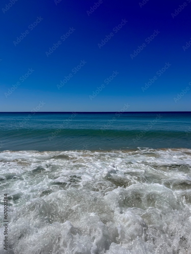 Vivid ocean horizon, ocean coast Vivid ocean horizon, ocean coast