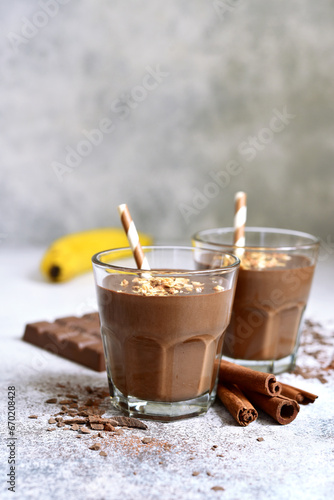 Chocolate banana smoothie with oats.