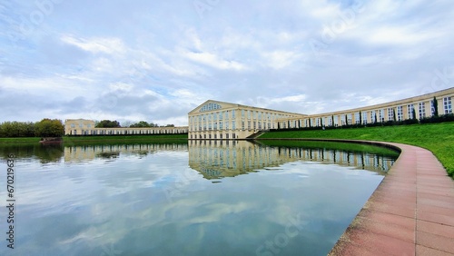 Obraz na płótnie MONTIGNY-LE-BRETONNEUX (Yvelines) w salonie