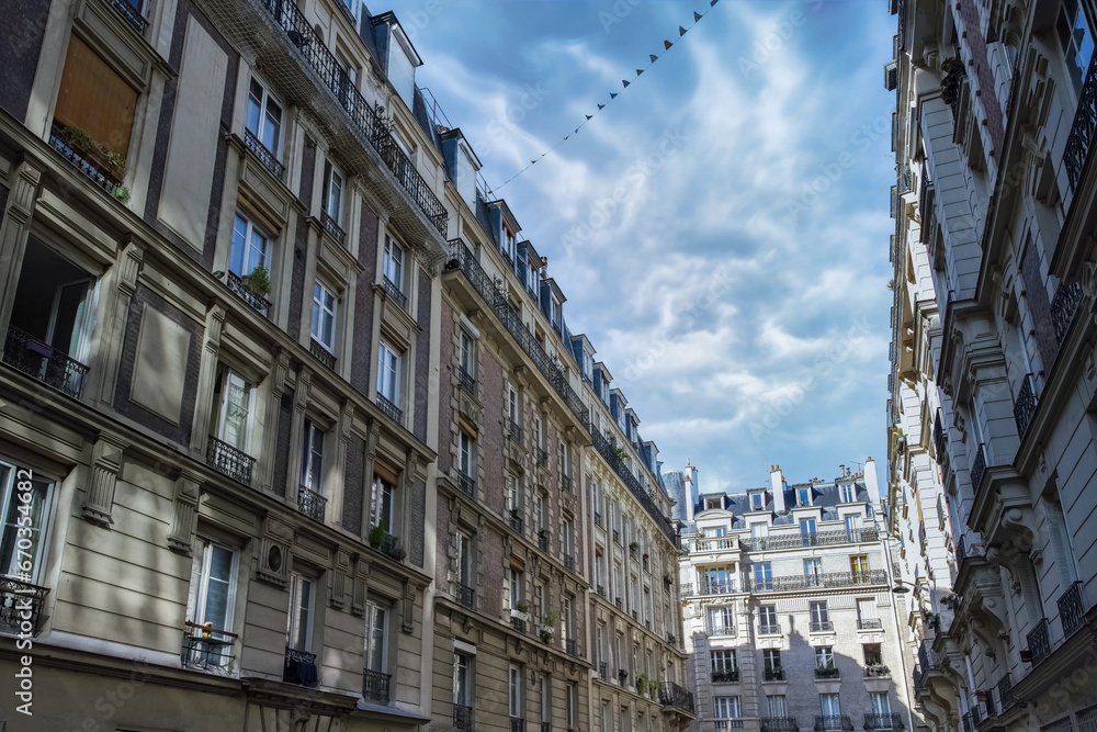 Fototapeta premium Paris, typical facade in Montmartre