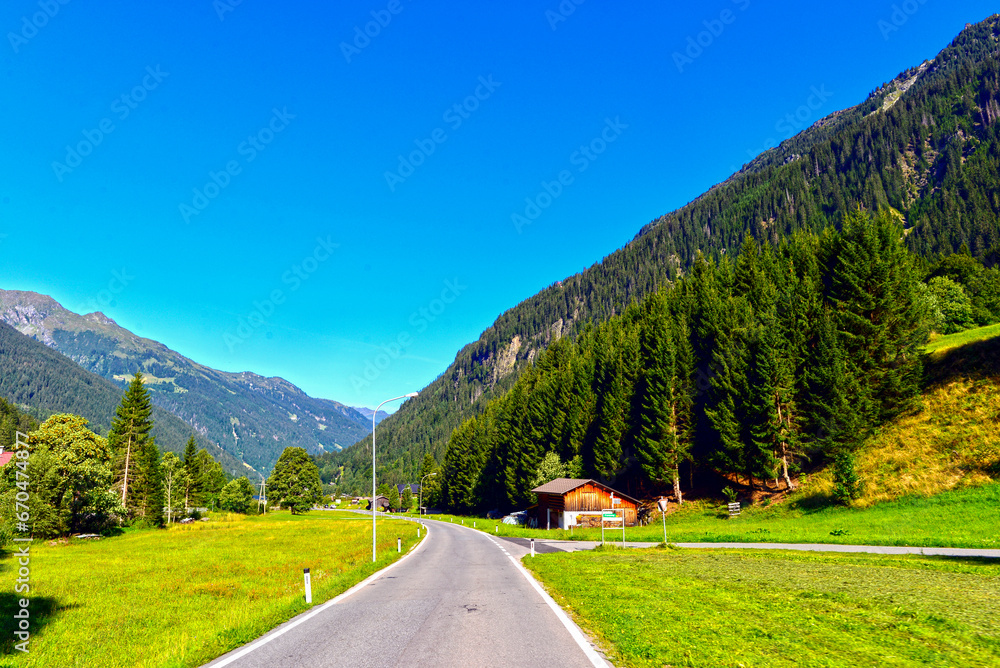 Montafoner Straße (L 188) bei Gaschurn in Vorarlberg/Österreich