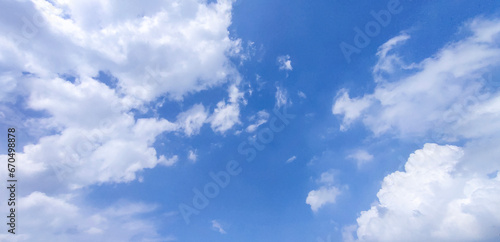 Fototapeta Naklejka Na Ścianę i Meble -  Blue sky and white cloud clear summer view, a large white cloud is in the sky, a blue sky with clouds and some white clouds