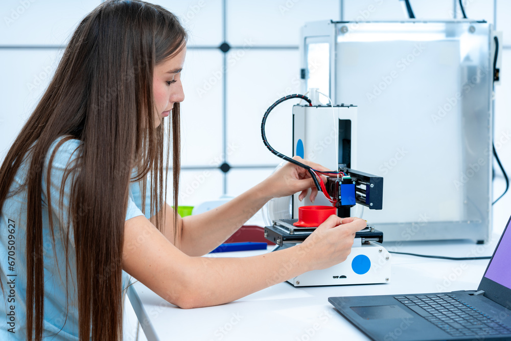 Particle Physics: 3D printing allows for the production of models and Particle Physics: 3D printing allows for the production of models and