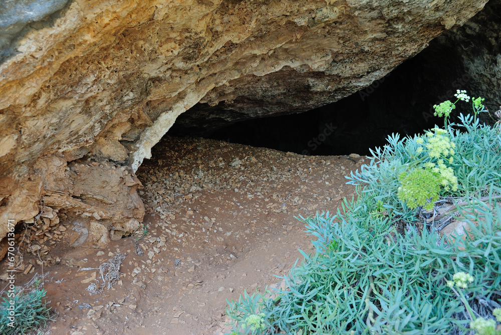 La grotta della Cala Ziu Santoru