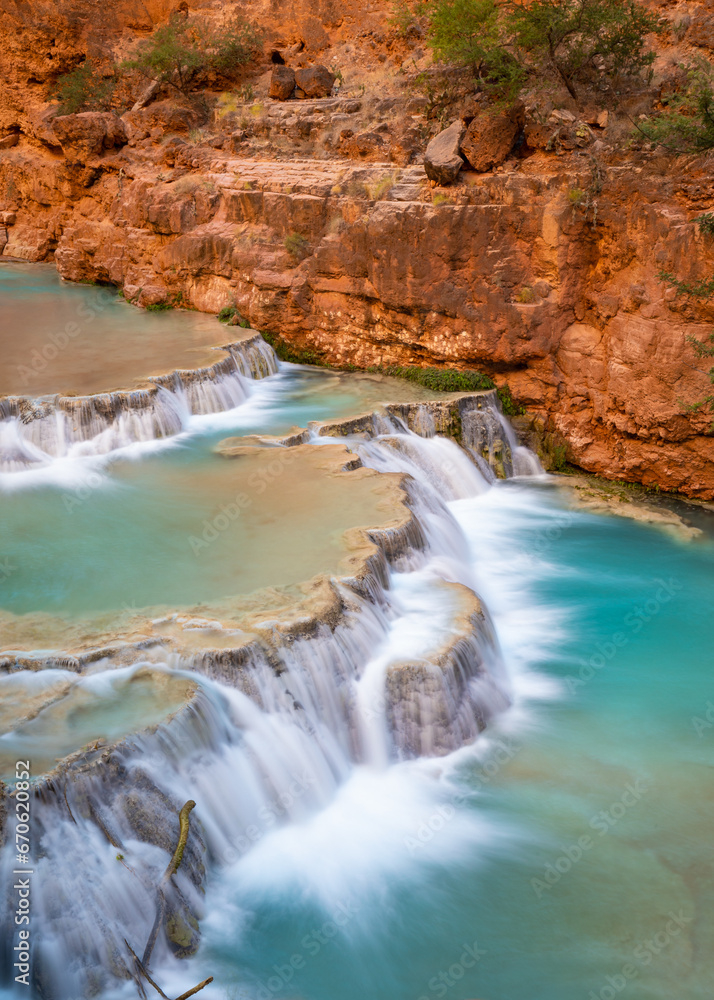 Natural Blue / Turquoise Waterfalls in Grand Canyon USA 