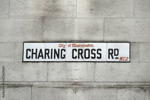 Photo Charing Cross Road sign in London WC2, UK.