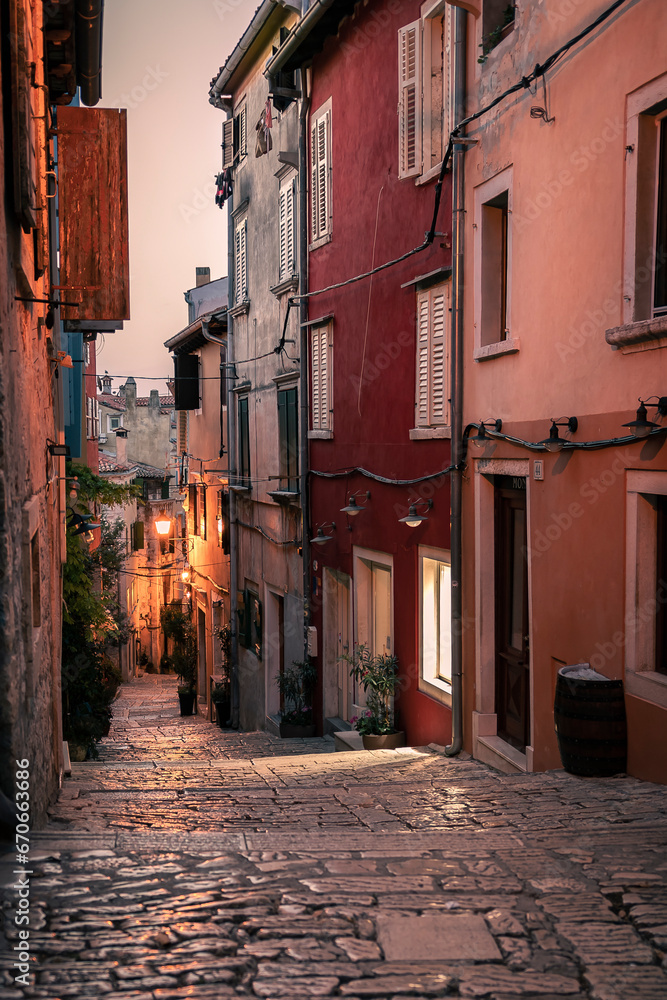 Fototapeta premium Rovinj o wschodzie słońca