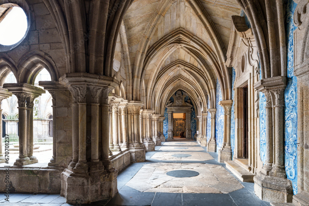 Cloister of Se Cathedral..Porto, Oporto, Portugal, Europe