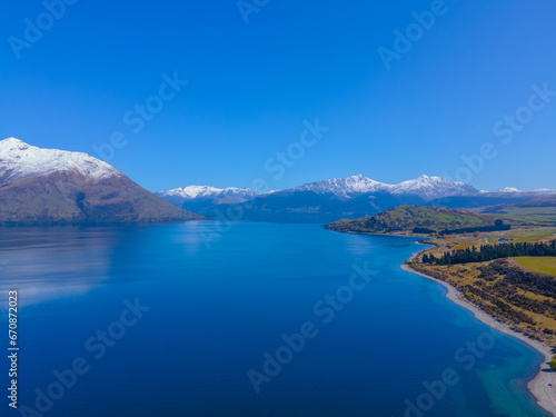 Drone view of Lake Wakatipu in New Zealand_뉴질랜드 퀸즈타운 와카티푸 호수 드론뷰