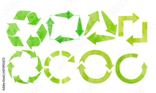 Recycle icons. green recycle signs. watercolor green recycle icon. recycle icon set. recycle symbol made of arrows.