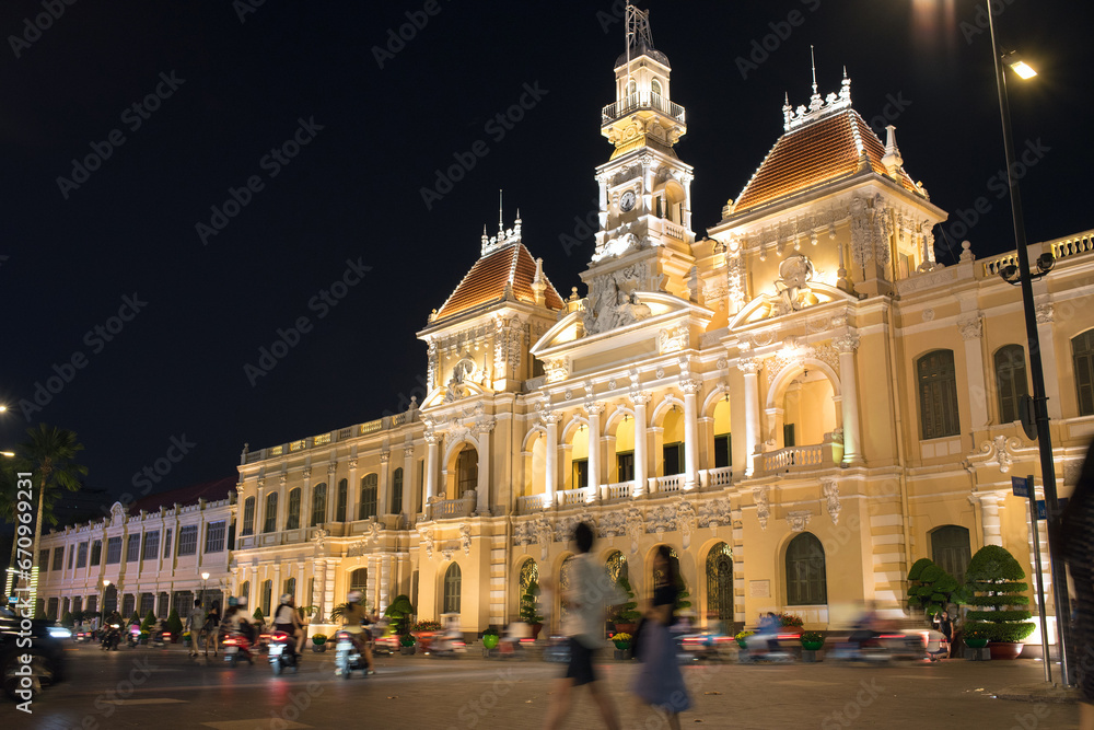 Ho Chi Minh City Hall and tourists at night