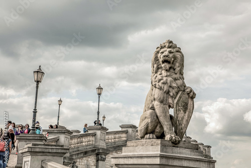 lion figure on the embankment