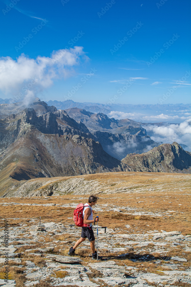 Trekking autunnale in Valle Ellero, cuore delle Alpi Marittime, tra la Cima delle Saline e la Vetta Pian Ballaur Trekking autunnale in Valle Ellero, cuore delle Alpi Marittime, tra la Cima delle Saline e la Vetta Pian Ballaur