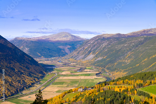 Ottadalen er den største av de store sidedalene i Gudbrandsdalen og består av kommunene Skjåk, Lom, Vågå og deler av Sel. photo