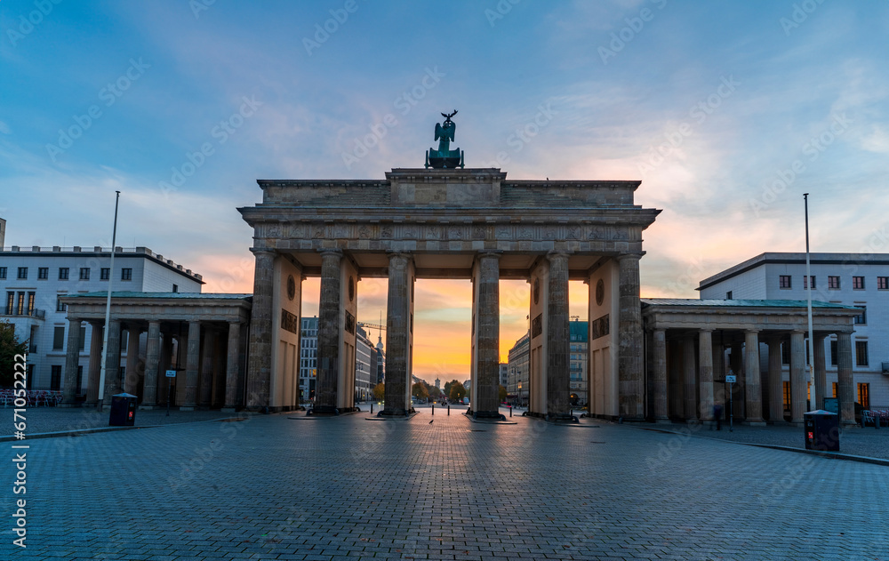Obraz premium Brandenburg Gate view in Berlin of Germany 