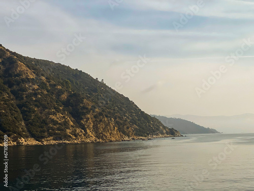 morze egejskie grecja woda piękna plaża góra athos © Tymoteusz