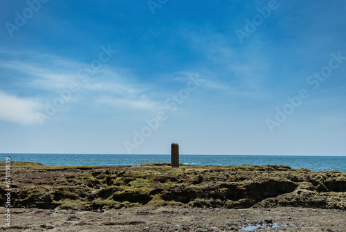 Monument in the beach © JaiMejia