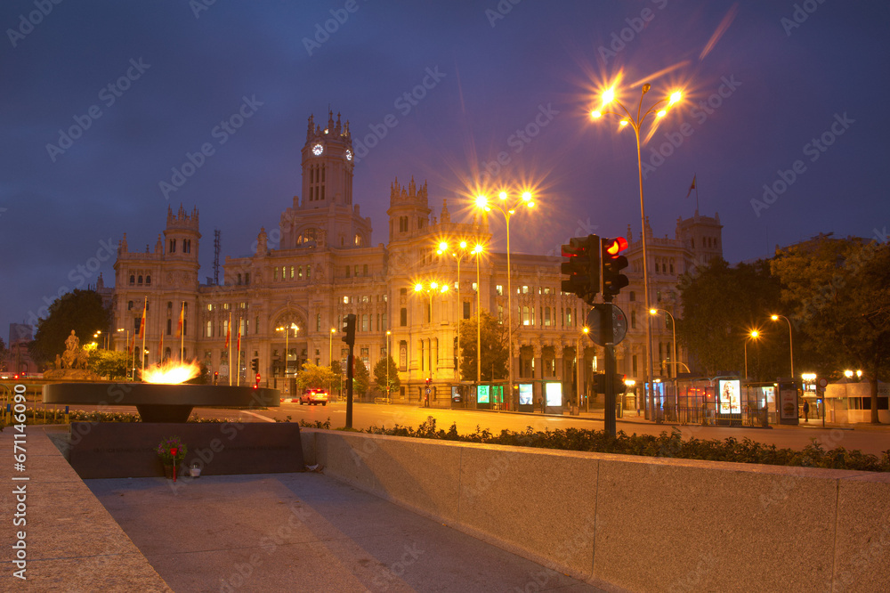 budynek, architektura, Miasto, europejski, miasto, turystyka, widok, punkt orientacyjny, Europa, miejski, podróżować, niebo, piękny, historia, starożytny, historyczny, stary, historyczny, Madryt, Hisz budynek, architektura, Miasto, europejski, miasto, turystyka, widok, punkt orientacyjny, Europa, miejski, podróżować, niebo, piękny, historia, starożytny, historyczny, stary, historyczny, Madryt, Hisz