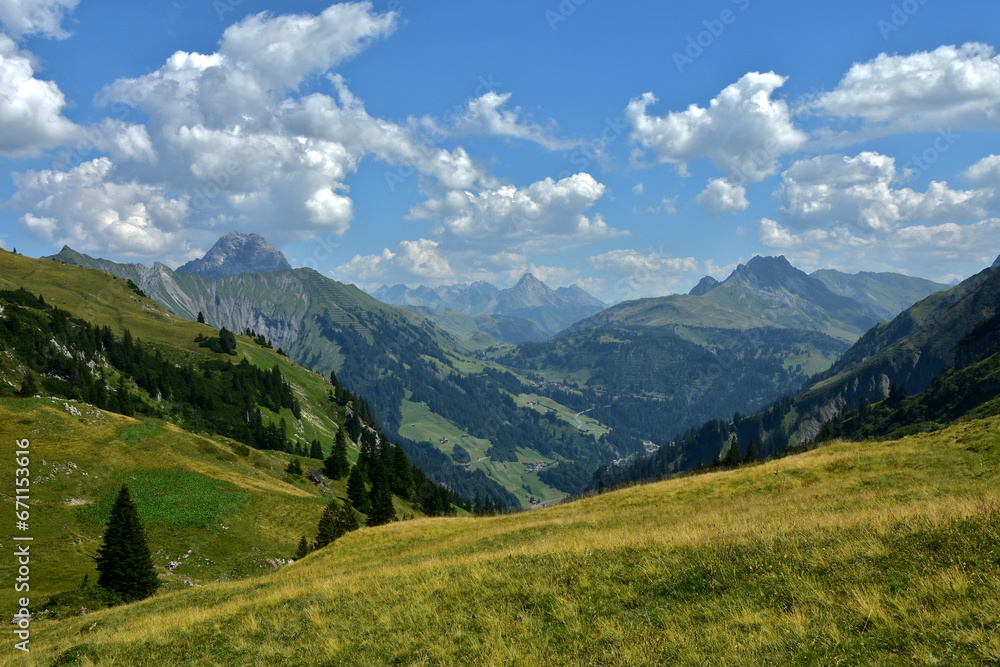 Schadonapass mit Widderstein und Allgäuer Alpen; Bregenzerwald; Vorarlberg; Österreich;