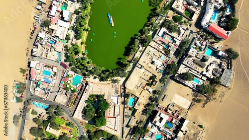 Oasis de La Huacachina en ICA Perú