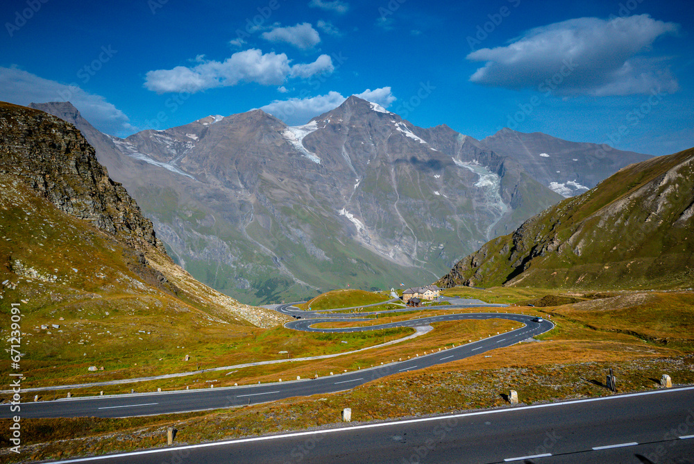 Naklejka premium View from Grossglockner Hochalpenstraße