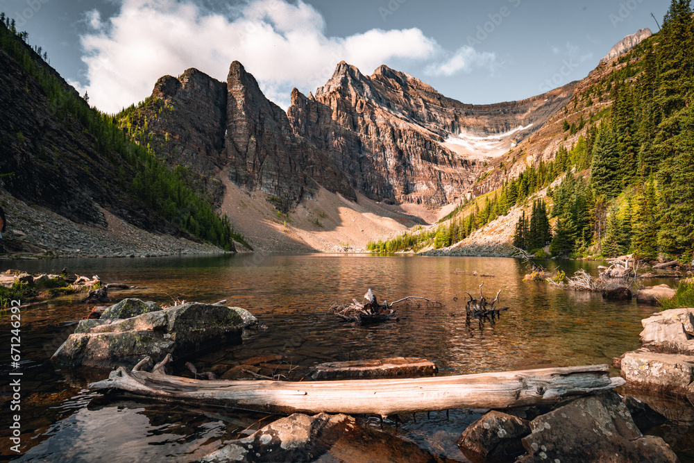 Fototapeta premium Lake agnes lies on a summer day in the Canada rockies. Hiking from Lake Louise