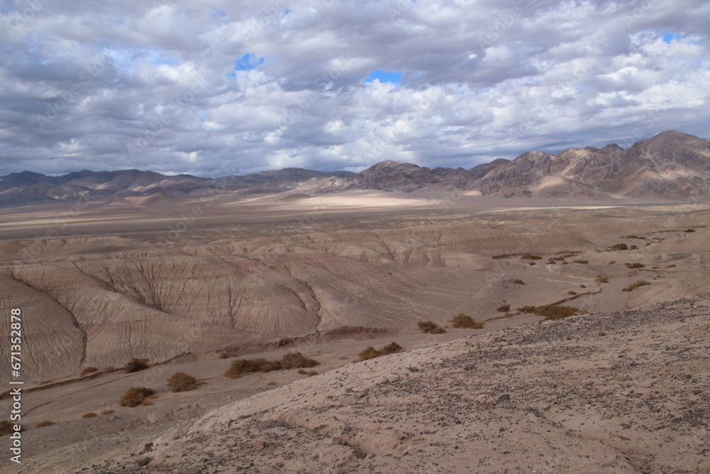 Atacama Desert: Mountains, Elegance and Serenity