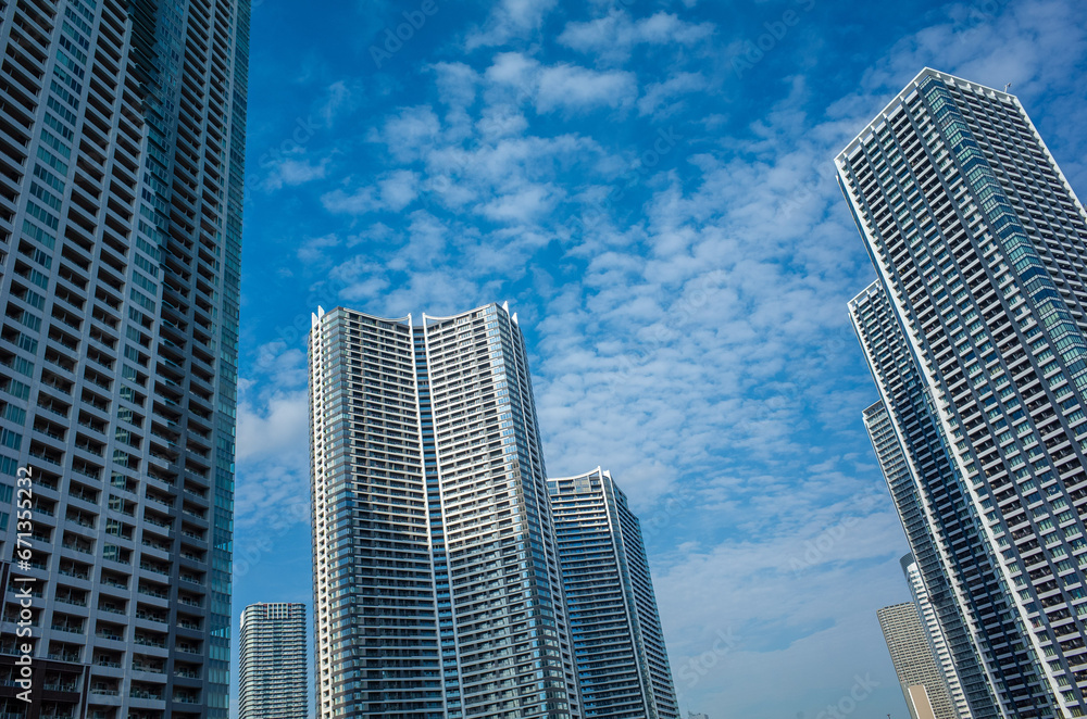 Fototapeta premium 東京湾岸都心のタワマン