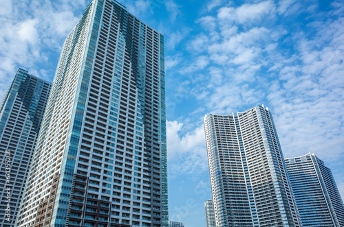 東京湾岸都心のタワマン © Junichi