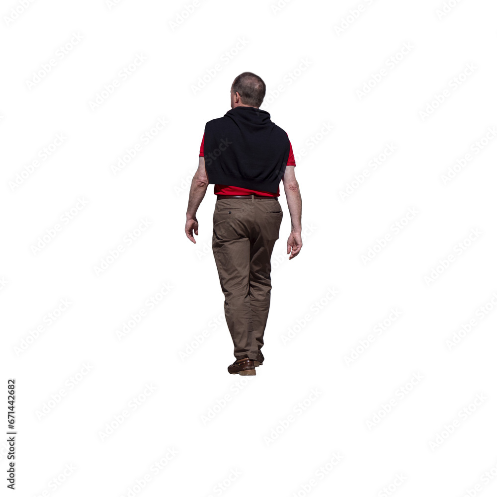 Naklejka premium Homme adulte marchant au printemps, vu de dos, polo rouge, pantalon beige et pull noir noué sur les épaules