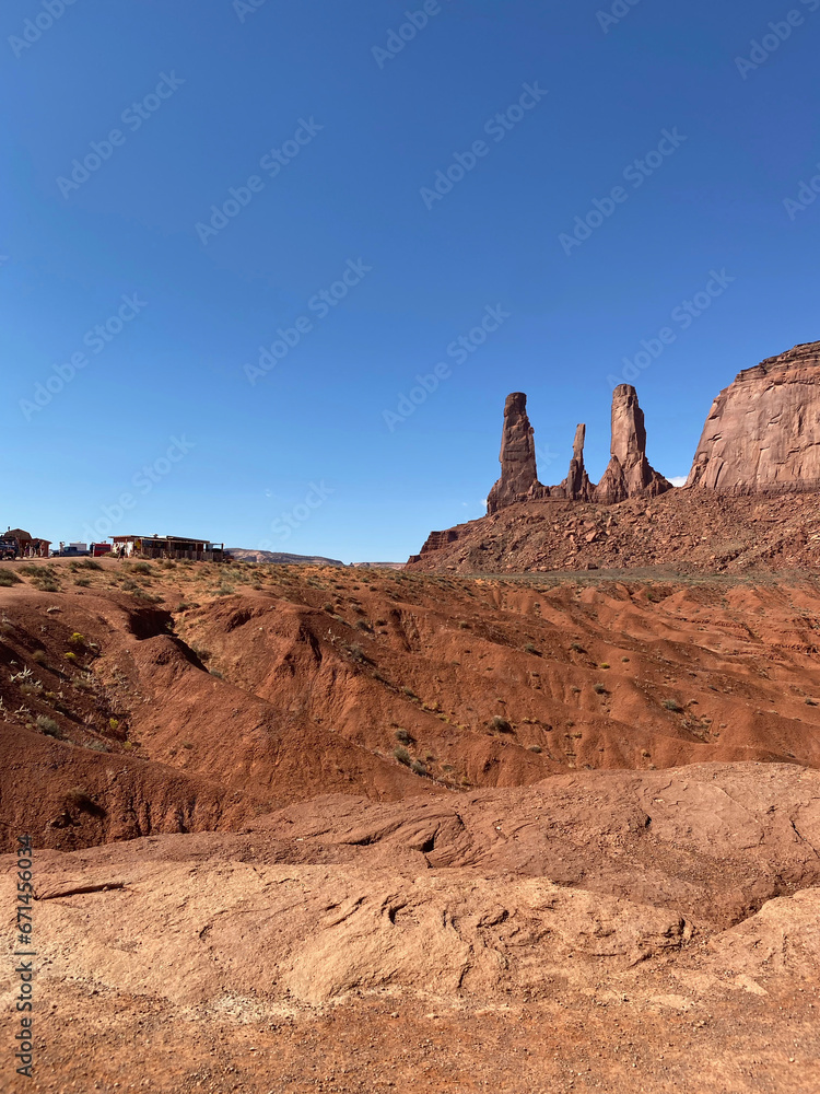 Monument Valley, les trois soeurs, aux Etats-Unis Monument Valley, les trois soeurs, aux Etats-Unis