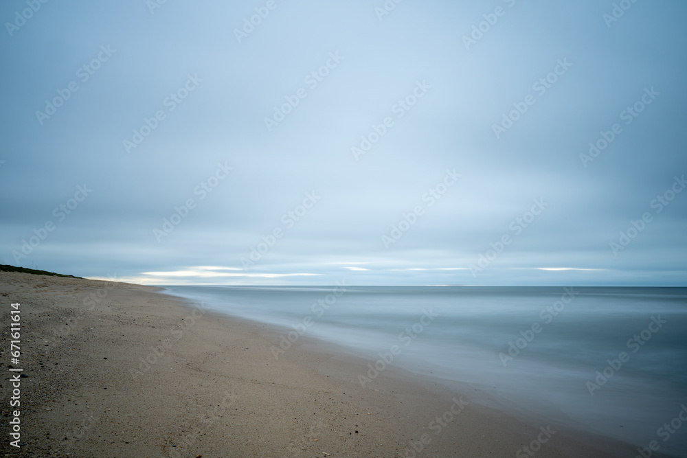 Meerblick mit Strand und Horizont