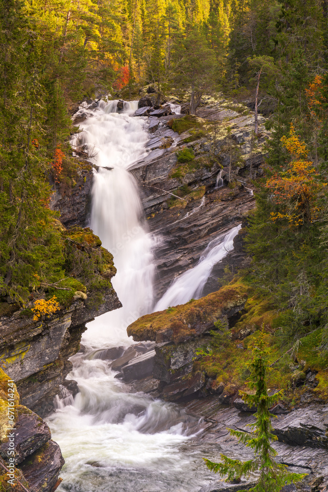 Foss ved Ulaelva i Rondane nasjonalpark i Norge, Marcinfossen Foss ved Ulaelva i Rondane nasjonalpark i Norge, Marcinfossen