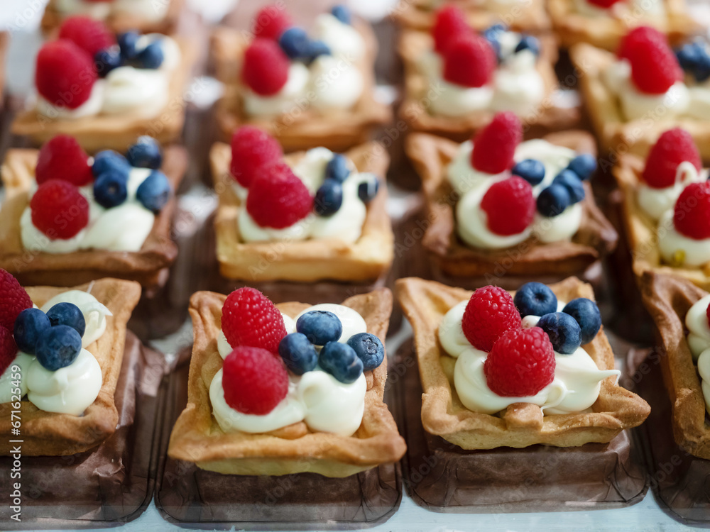 healthy organic summer dessert pie cheesecake. healthy organic summer dessert pie cheesecake.