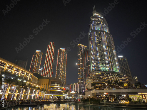 Canvas Print Dazzling Dubai Skyline: A symphony of steel and glass reaching new heights
