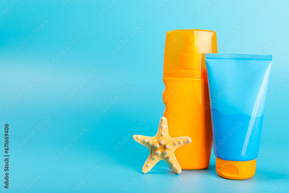 Sunscreen on an orange background. SPF cream. Sun protection. UV protection. Summer. The concept of rest and vacation. Summer mood. Design. MOCKUP. Shopping concept. Sunscreen on an orange background. SPF cream. Sun protection. UV protection. Summer. The concept of rest and vacation. Summer mood. Design. MOCKUP. Shopping concept.