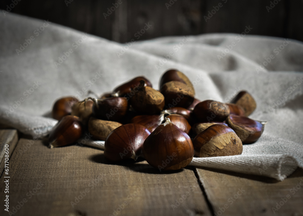 Obraz premium Chestnut Photography