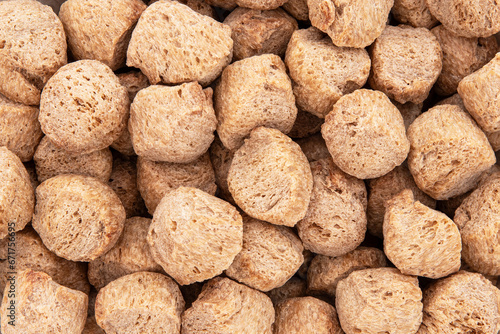 Foto Texture of dehydrated soy chunks