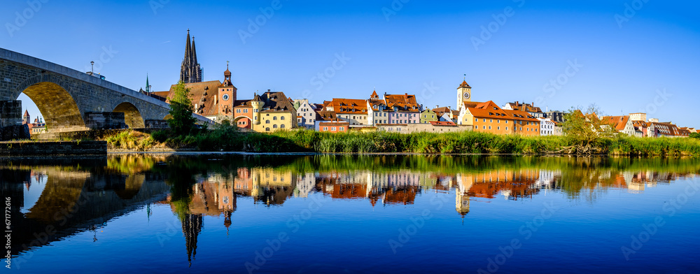 Obraz premium old town regensburg - bavaria